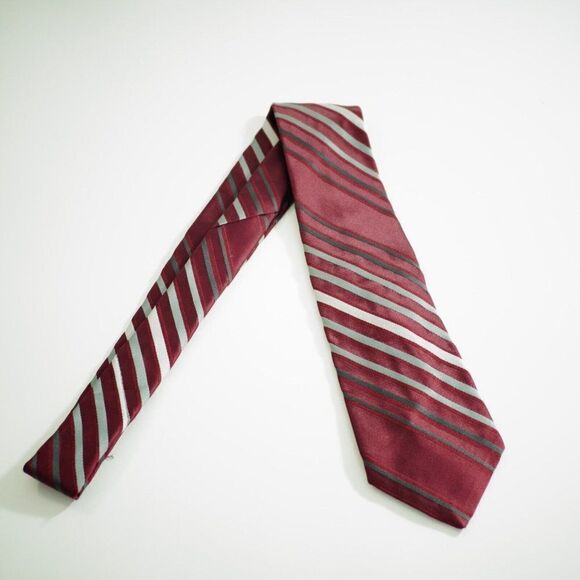 Beau Brummell Red Silver Striped Polyester Woven Short Tie Italy - Picture 6 of 6